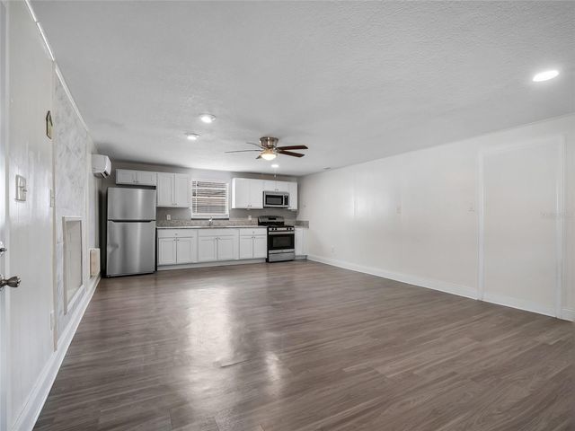 7018 GLENVIEW DRIVE, Tampa, FL 33619