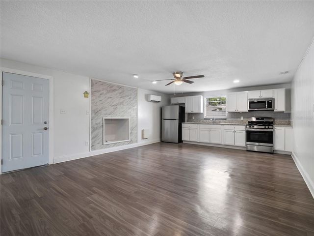 7018 GLENVIEW DRIVE, Tampa, FL 33619