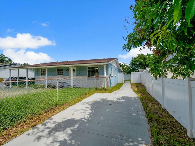 7018 GLENVIEW DRIVE, Tampa, FL 33619