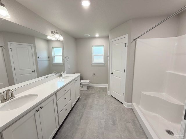 9687 Angel Oak Dr, Pensacola, FL 32526