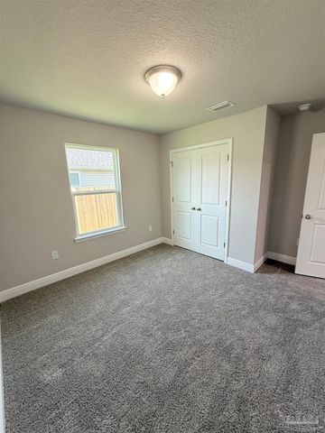 9687 Angel Oak Dr, Pensacola, FL 32526