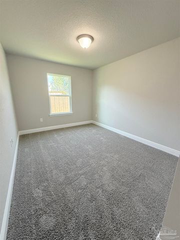 9687 Angel Oak Dr, Pensacola, FL 32526