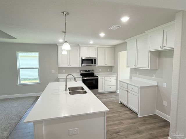 9687 Angel Oak Dr, Pensacola, FL 32526