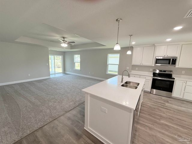 9687 Angel Oak Dr, Pensacola, FL 32526