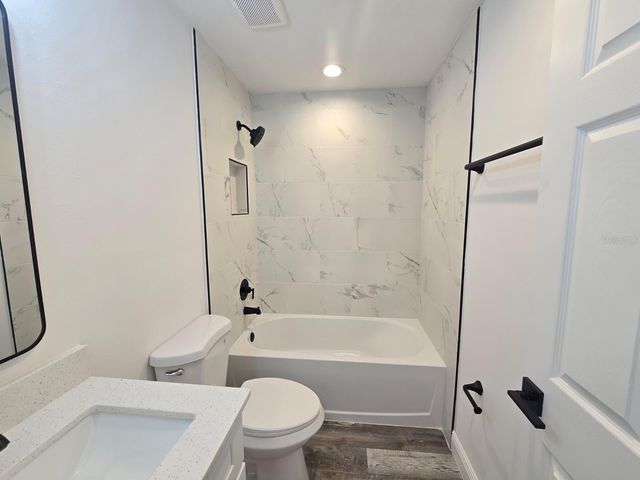 2106 BASIN ST AVENUE, Port Charlotte, FL 33952