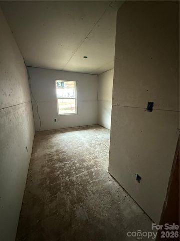 8106 Mount Holly Road, Charlotte, NC 28214