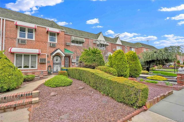 6154 77TH Place, Middle Village, NY 11379