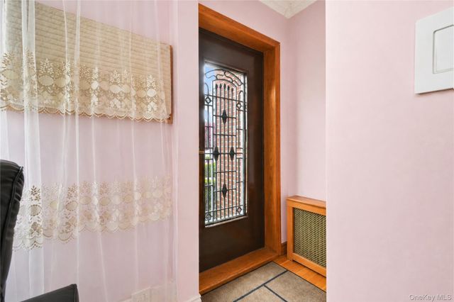 6154 77TH Place, Middle Village, NY 11379