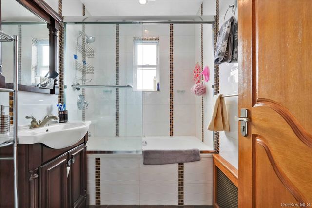 6154 77TH Place, Middle Village, NY 11379