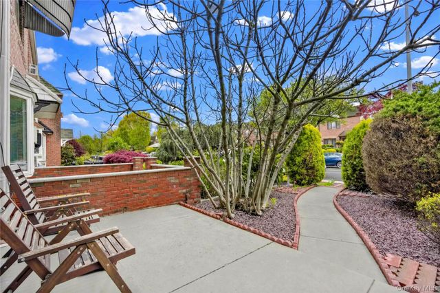 6154 77TH Place, Middle Village, NY 11379