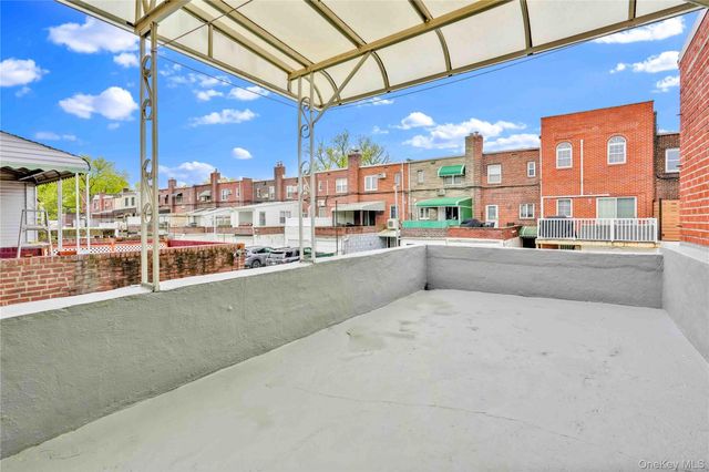 6154 77TH Place, Middle Village, NY 11379