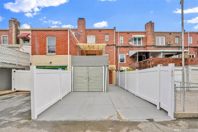 6154 77TH Place, Middle Village, NY 11379