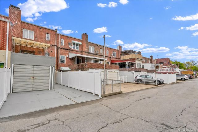 6154 77TH Place, Middle Village, NY 11379