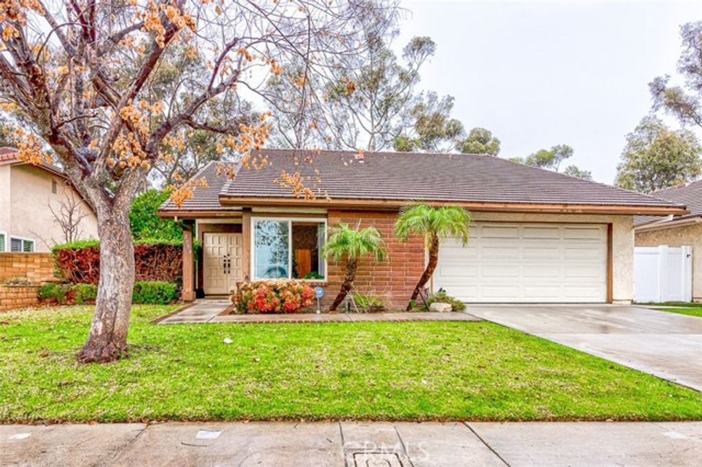 2059 Seaview, Fullerton, CA 92833