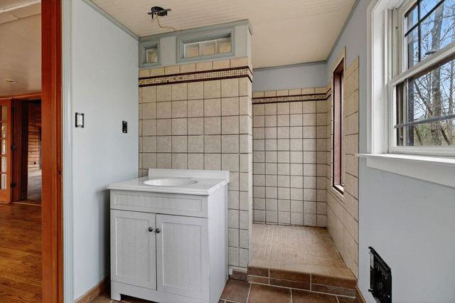 2705 GREENFIELD RD, Afton, VA 22920