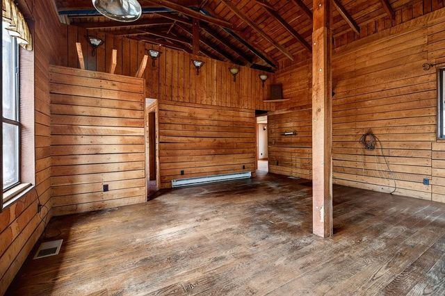 2705 GREENFIELD RD, Afton, VA 22920
