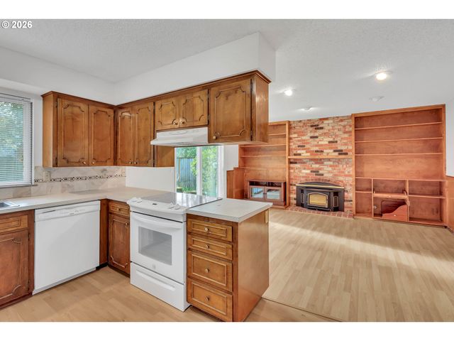 6980 Sw 130TH Ave, Beaverton, OR 97008