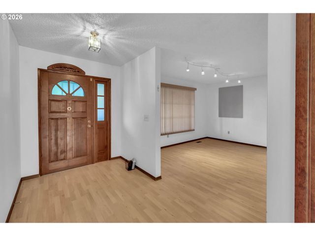 6980 Sw 130TH Ave, Beaverton, OR 97008