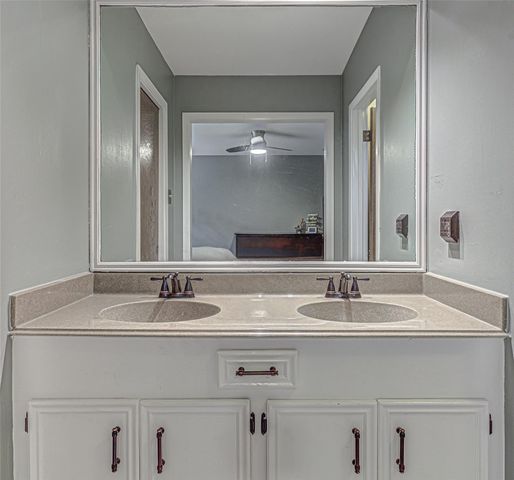 1303 Oak Shadows CIR, Austin, TX 78758