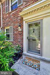 5833 ROYAL RIDGE DR #943, Springfield, VA 22152