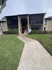 718 Sunny Pine Way D1, Greenacres, FL 33415