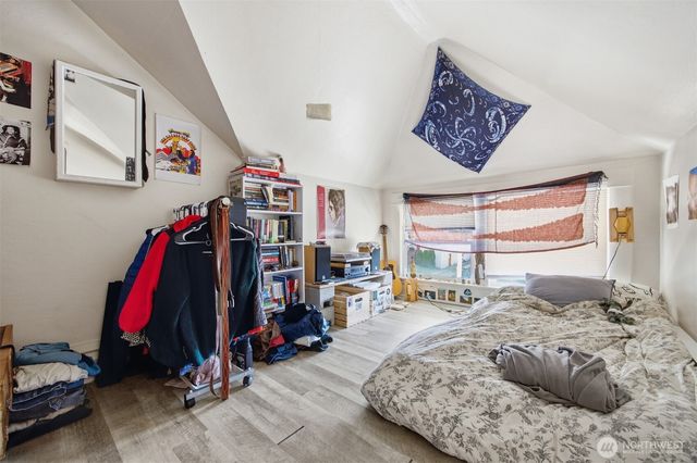 900 N Garden, Bellingham, WA 98225