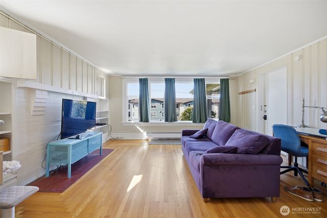 900 N Garden, Bellingham, WA 98225