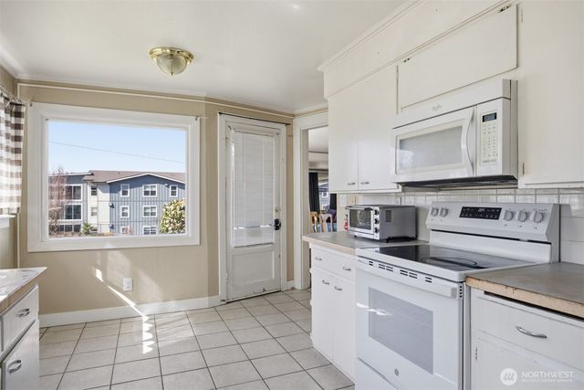 900 N Garden, Bellingham, WA 98225