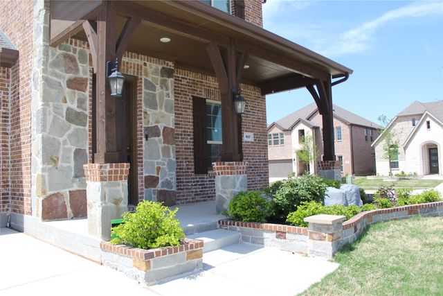 617 Saragosa Court, Mckinney, TX 75071