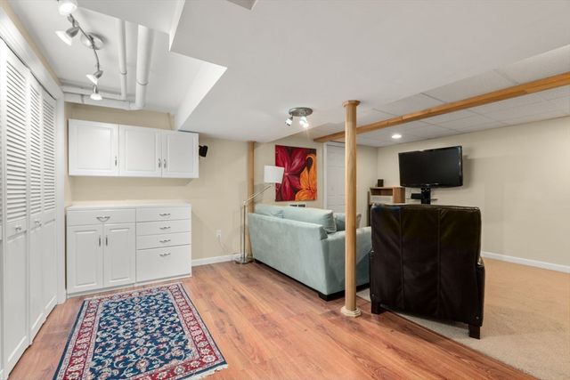 26 Buena Vista Road, Wellesley, MA 02482