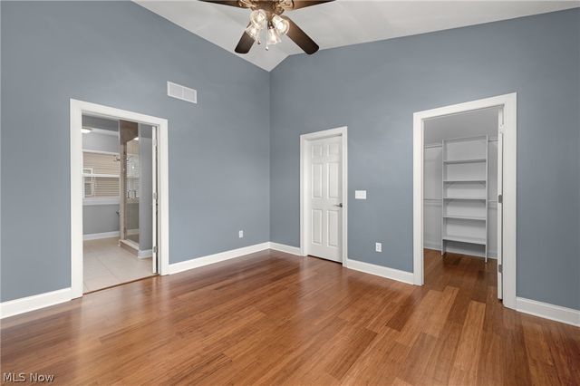 5512 Saint Stephens Court, Cleveland, OH 44102