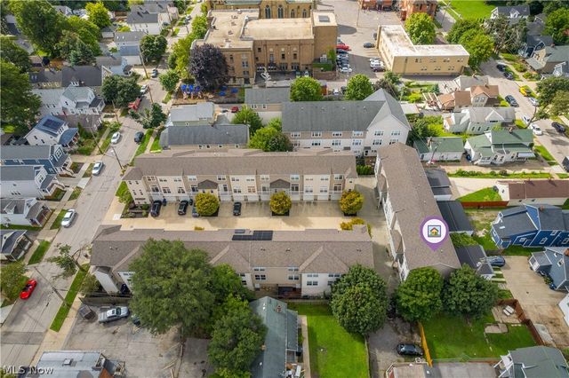 5512 Saint Stephens Court, Cleveland, OH 44102