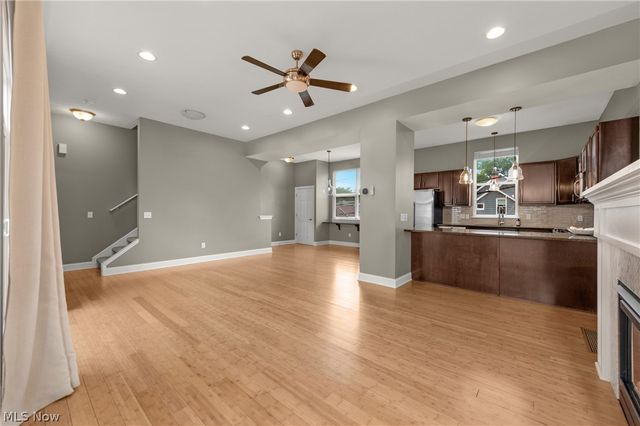 5512 Saint Stephens Court, Cleveland, OH 44102