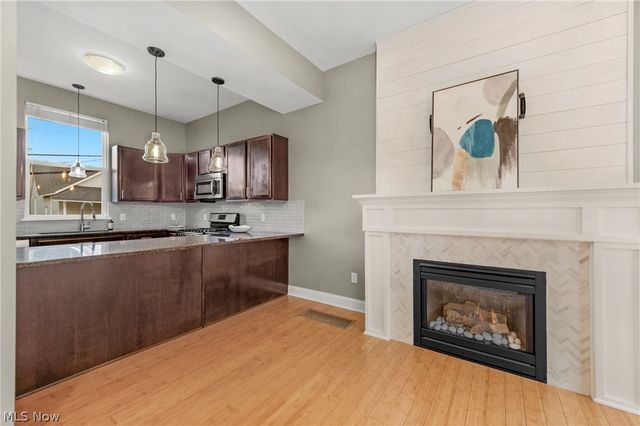 5512 Saint Stephens Court, Cleveland, OH 44102