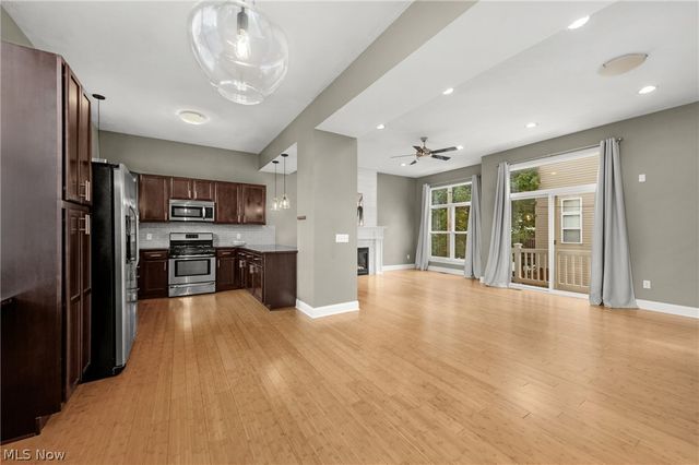 5512 Saint Stephens Court, Cleveland, OH 44102