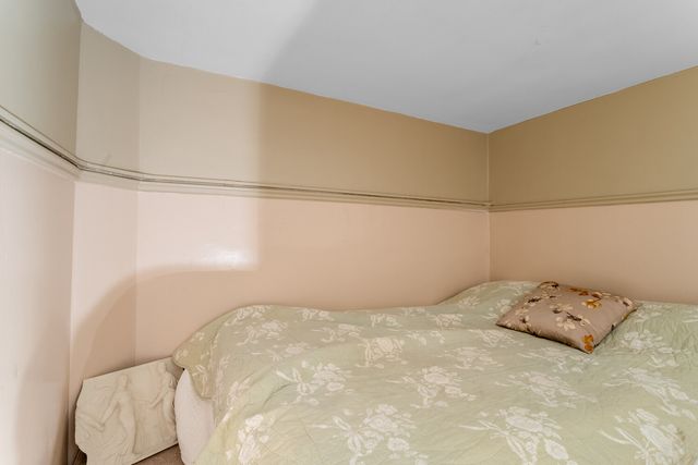 205 W 57th St Apt 2CB, New York City, NY 10019