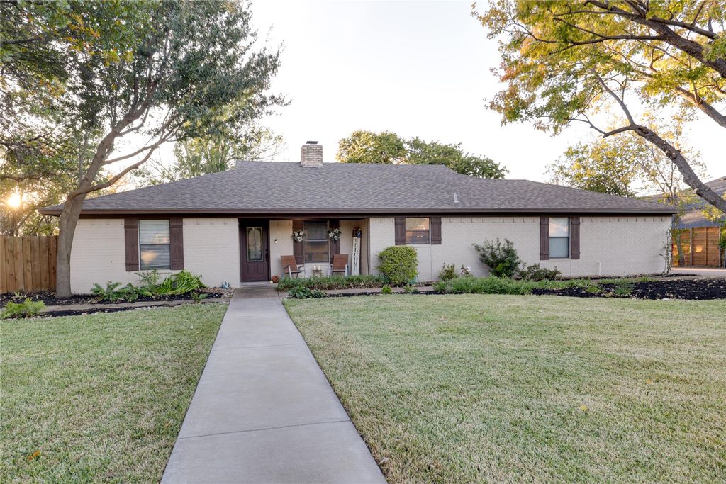 1117 Hillside Drive, Keller, TX 76248