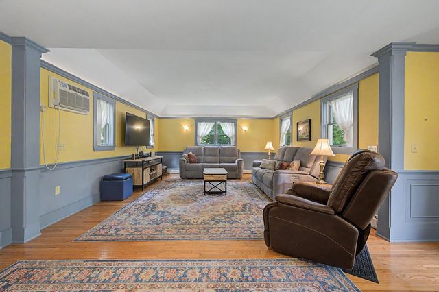 52 Chase Street, Sunapee, NH 03782