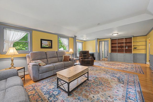 52 Chase Street, Sunapee, NH 03782