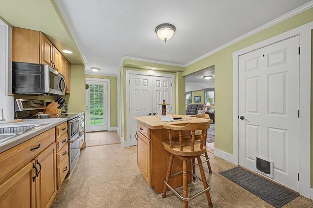 52 Chase Street, Sunapee, NH 03782