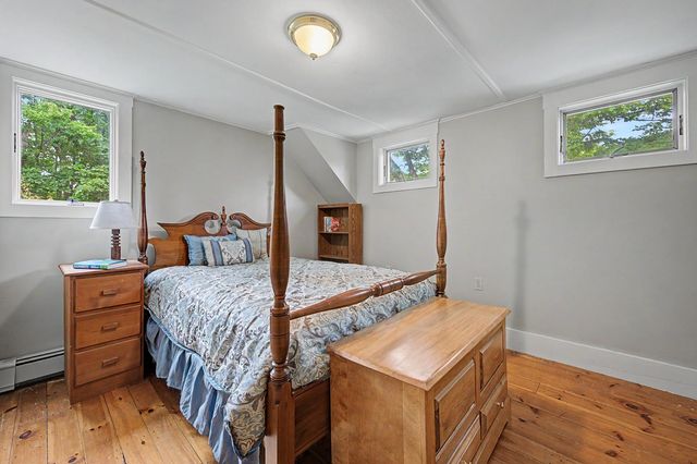 52 Chase Street, Sunapee, NH 03782