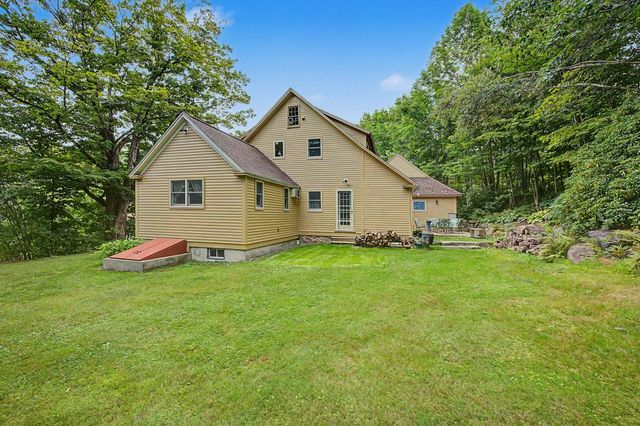 52 Chase Street, Sunapee, NH 03782