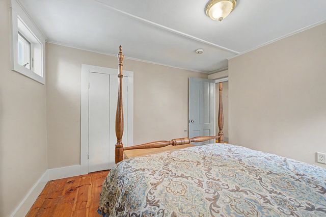 52 Chase Street, Sunapee, NH 03782