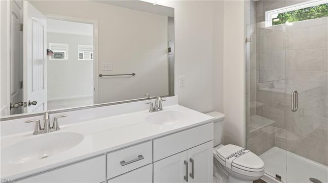 1535 Waltham LN, Newport News, VA 23608