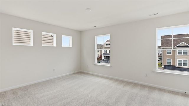 1535 Waltham LN, Newport News, VA 23608