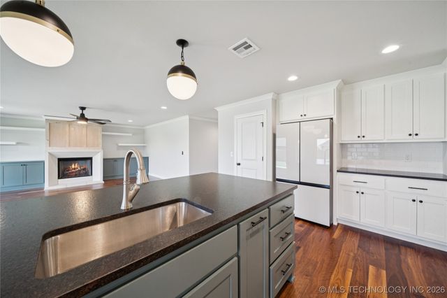 27608 E 109th Street E, Coweta, OK 74429