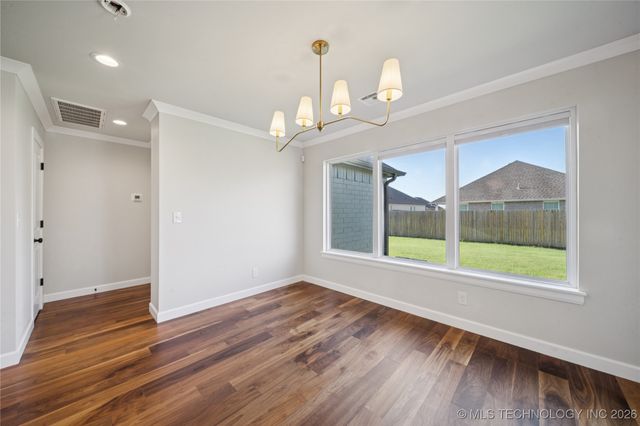 27608 E 109th Street E, Coweta, OK 74429