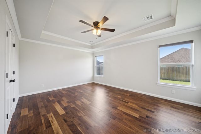 27608 E 109th Street E, Coweta, OK 74429