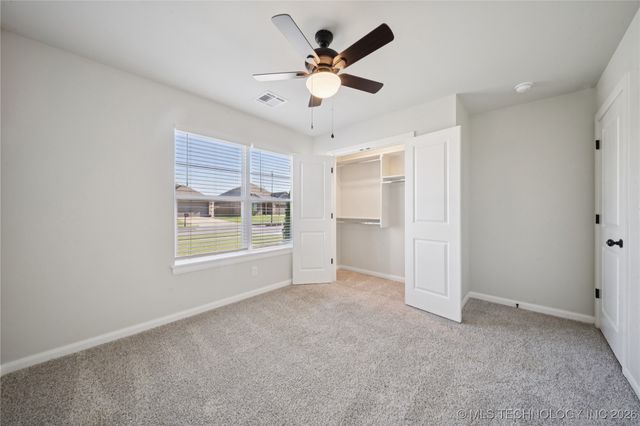 27608 E 109th Street E, Coweta, OK 74429