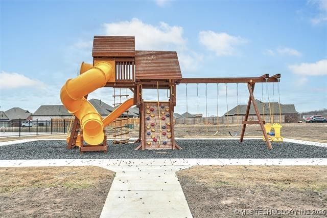 27608 E 109th Street E, Coweta, OK 74429